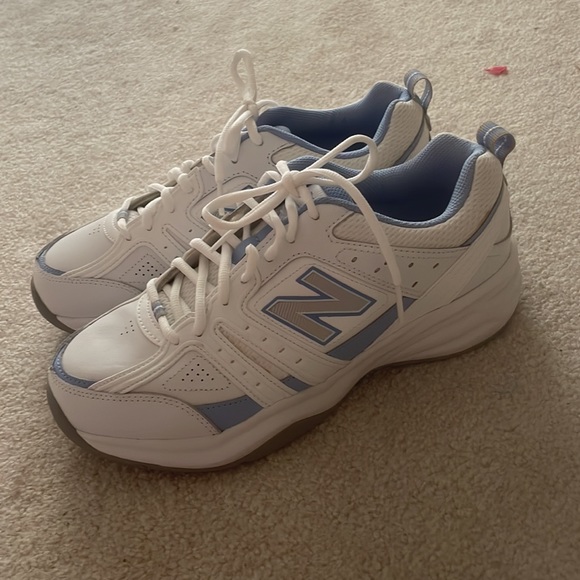 Brand new new balance 40/v2 blue & white shoes - Picture 4 of 7